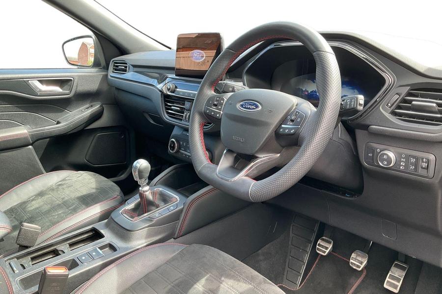 Ford KUGA Photo autoimg-b16987da390fe8edd11d5050e0ca24c89f66a17b.jpg