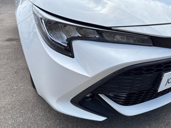 TOYOTA Corolla Photo 19