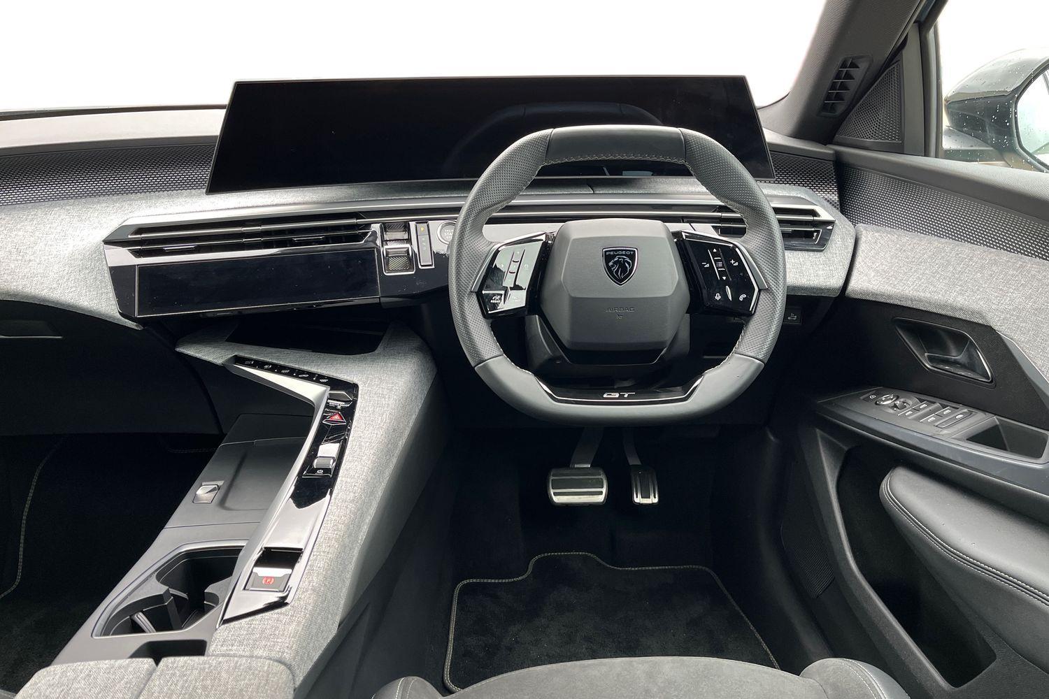 Peugeot E-5008 Photo 10