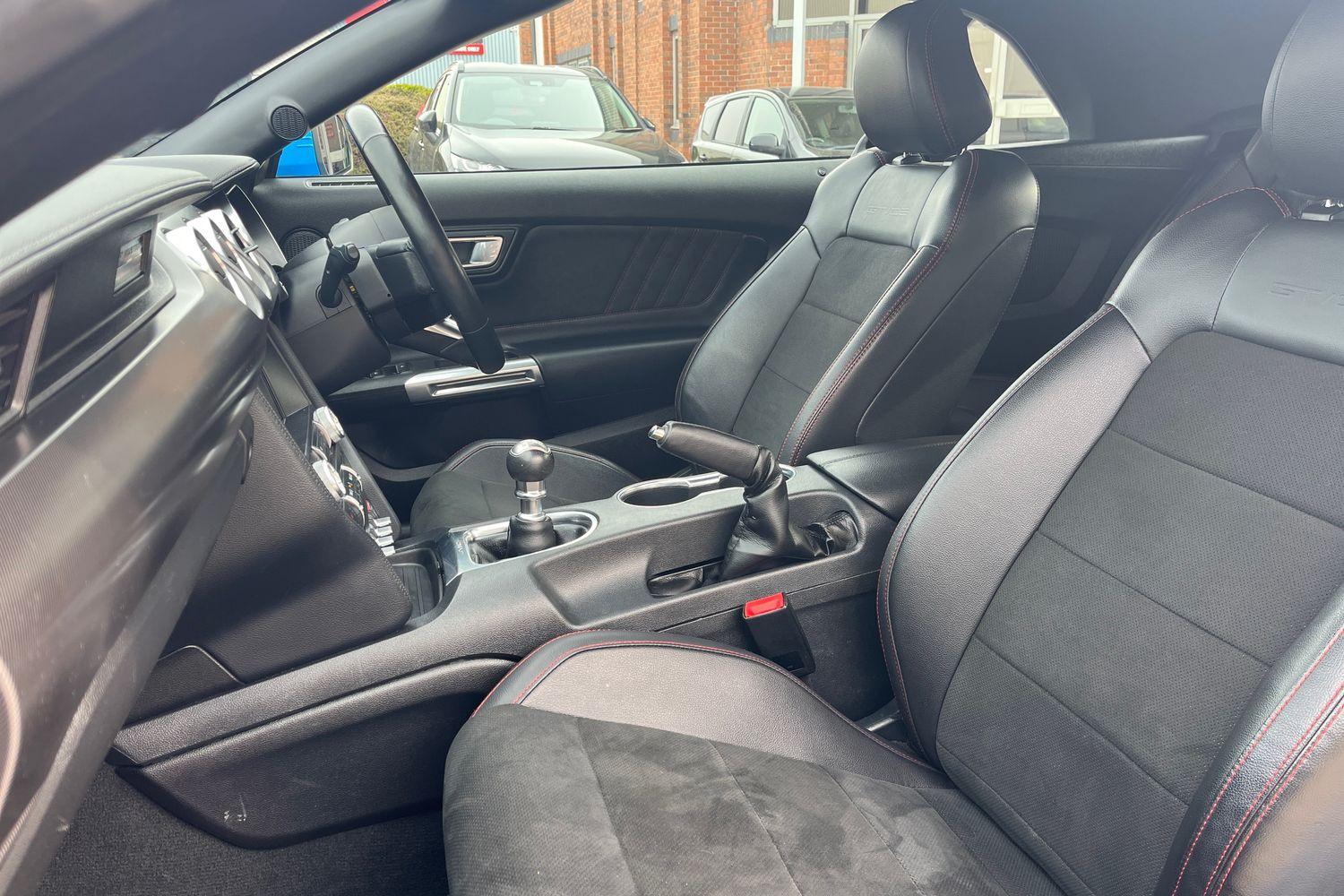 Ford Mustang Photo 18