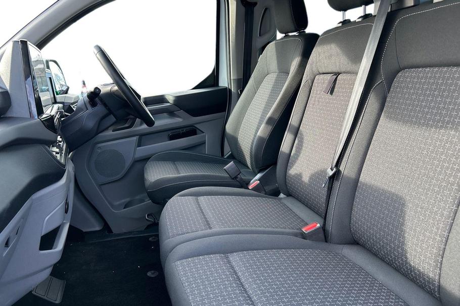 Used FORD TOURNEO CUSTOM HN75JZG 11