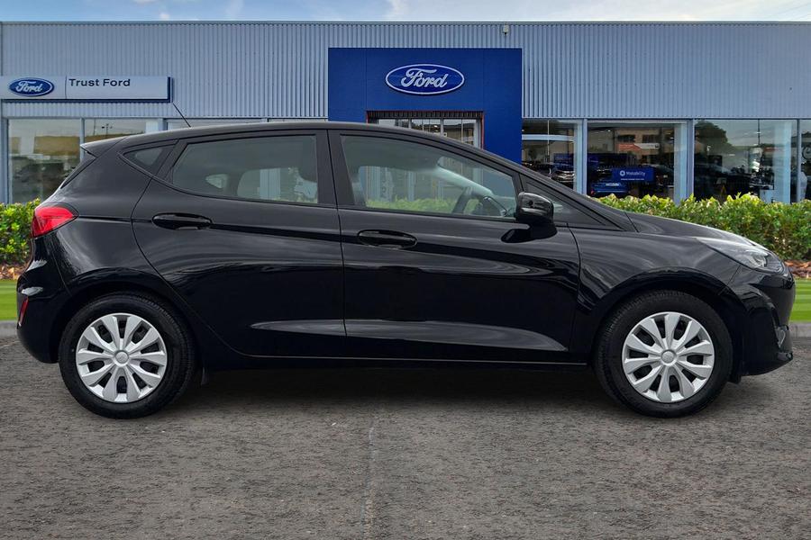 Ford FIESTA Photo autoimg-b179ec1852c41c76f0f100a4be3aaa22f8e9140e.jpg