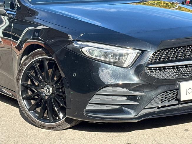 MERCEDES-BENZ A Class Photo 19