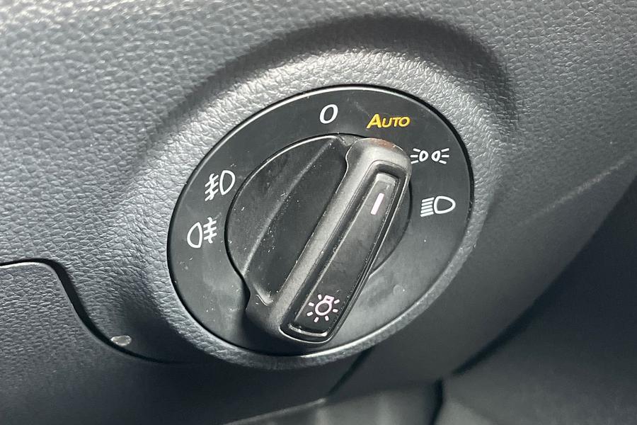 SEAT ARONA Photo autoimg-b17ca4112359951cb5bfba06f062ecdc0fcbc939.jpg