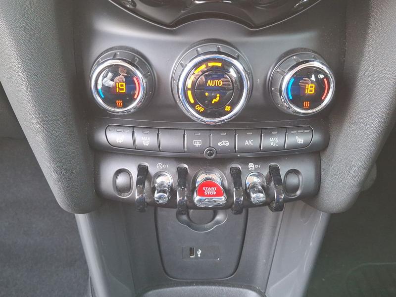 Used MINI Hatch PO19NYR 47