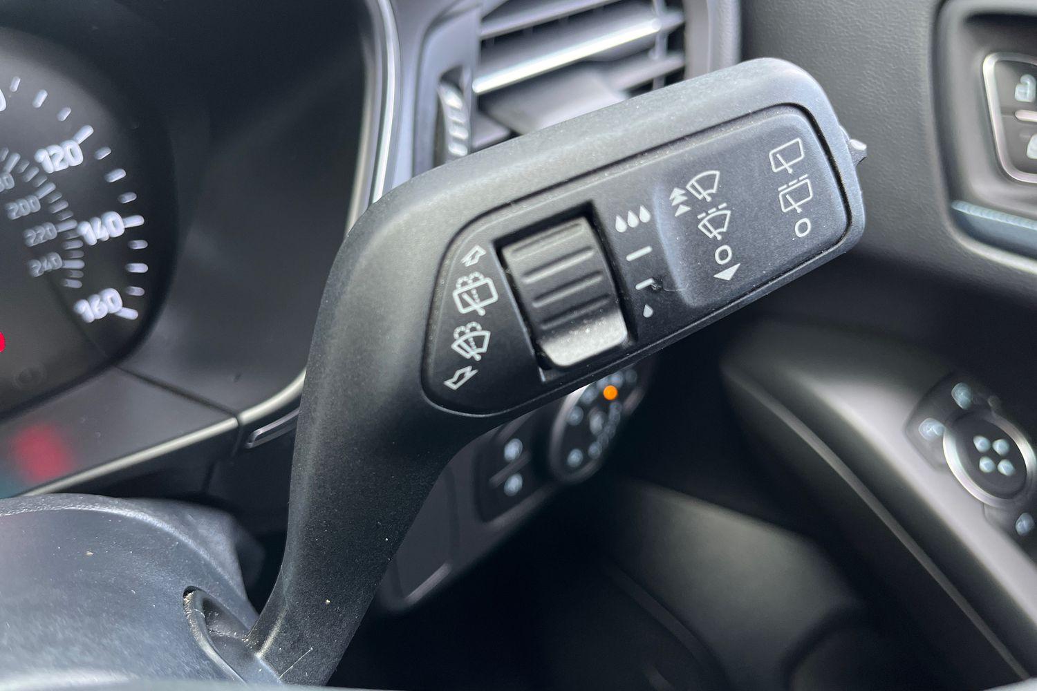 Ford FOCUS Photo 14