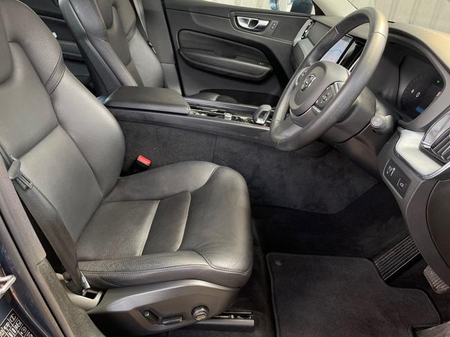 VOLVO XC60 Photo 28