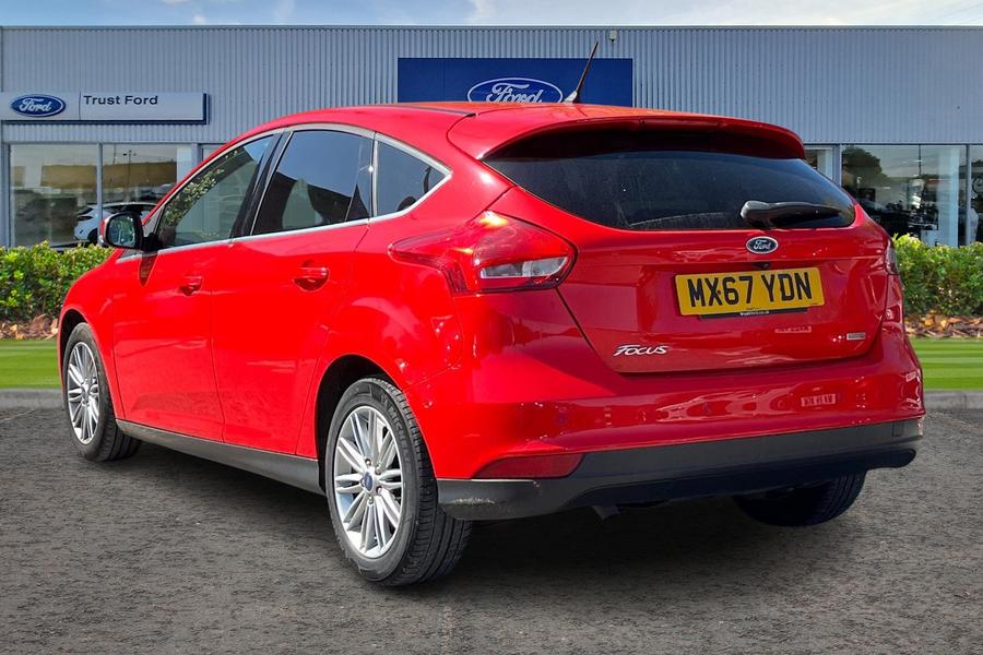 Ford Focus Photo autoimg-b188c9611e87f6c78e34520a1040e5514b11daf9.jpg