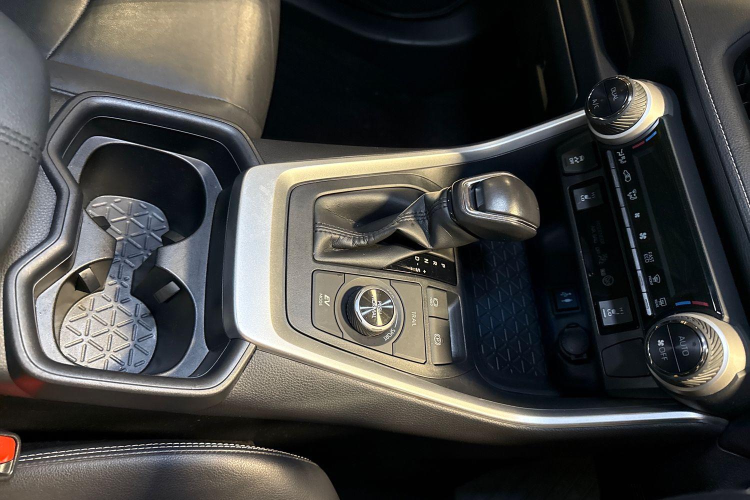 Toyota RAV4 Photo 34