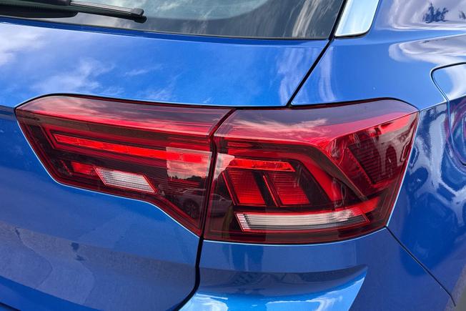 VOLKSWAGEN T-Roc Photo 18
