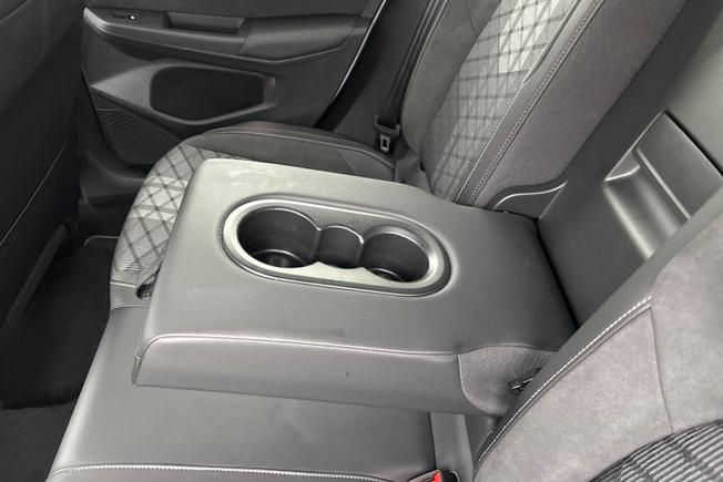 VOLKSWAGEN Golf Photo 24