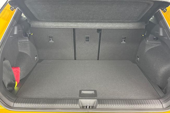 VOLKSWAGEN T-Roc Photo 12