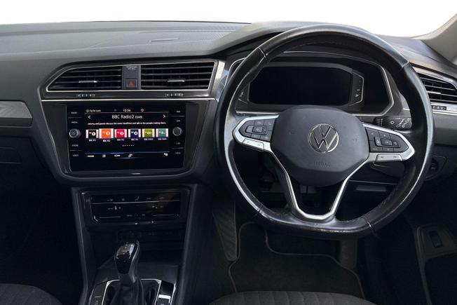 VOLKSWAGEN Tiguan Allspace Photo 11