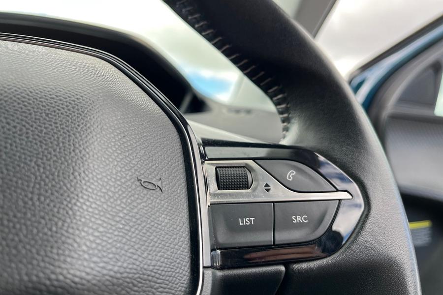 Peugeot 5008 Photo autoimg-b1904b576c10fd9328041009df761bf7052bc4ca.jpg