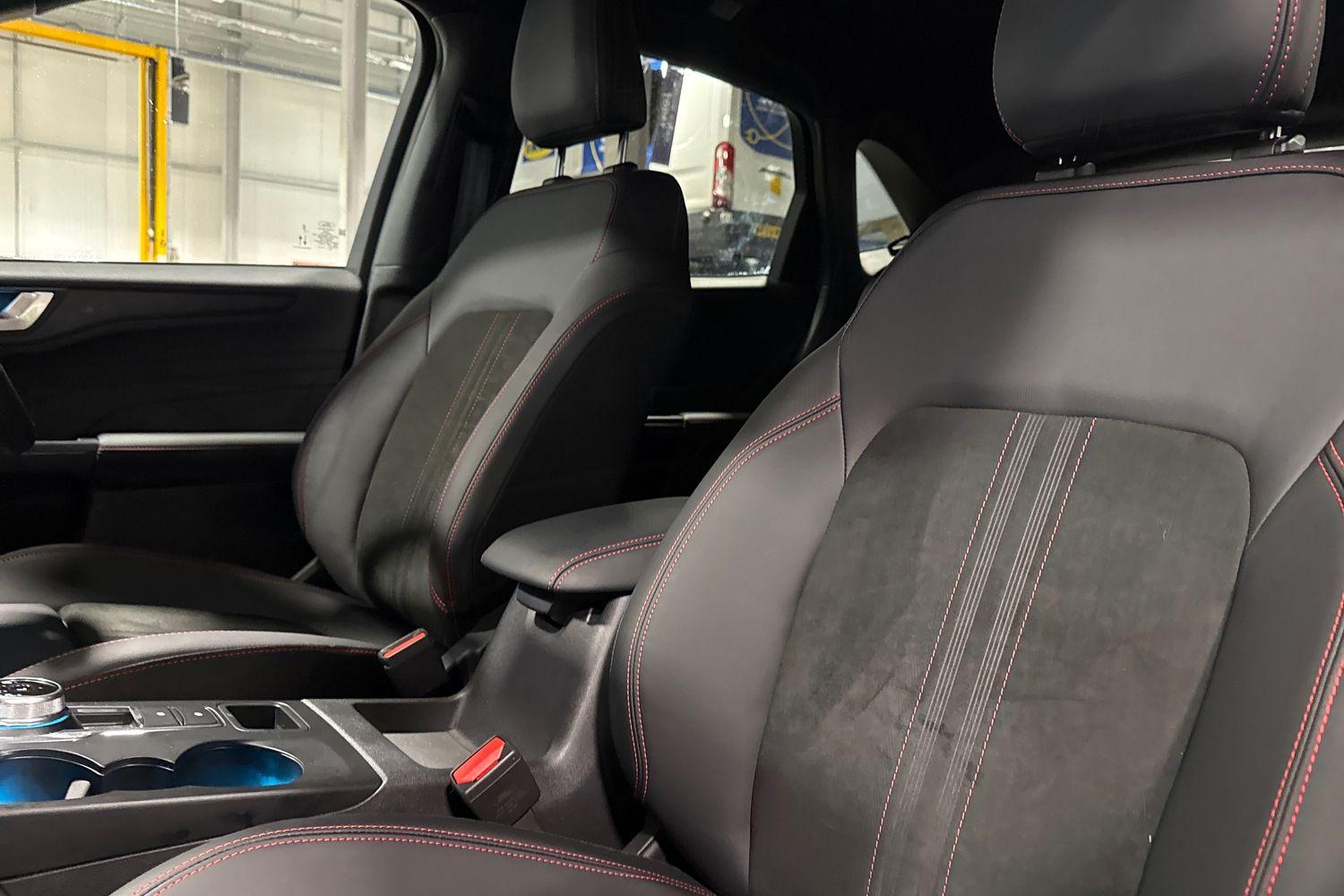 Ford Kuga Photo 18