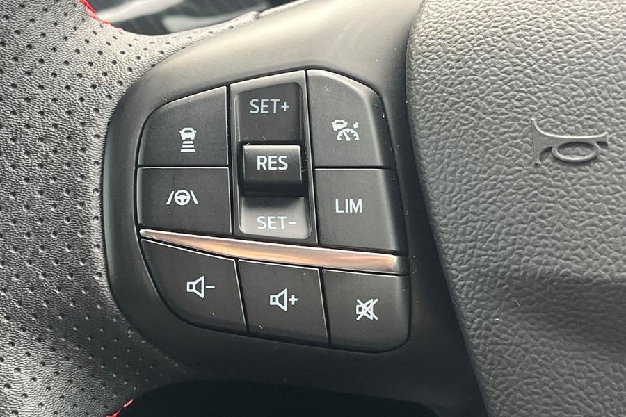 Ford FOCUS Photo autoimg-b194bd1bda4a245cf4958694239cac52c8c5e1cc.jpg