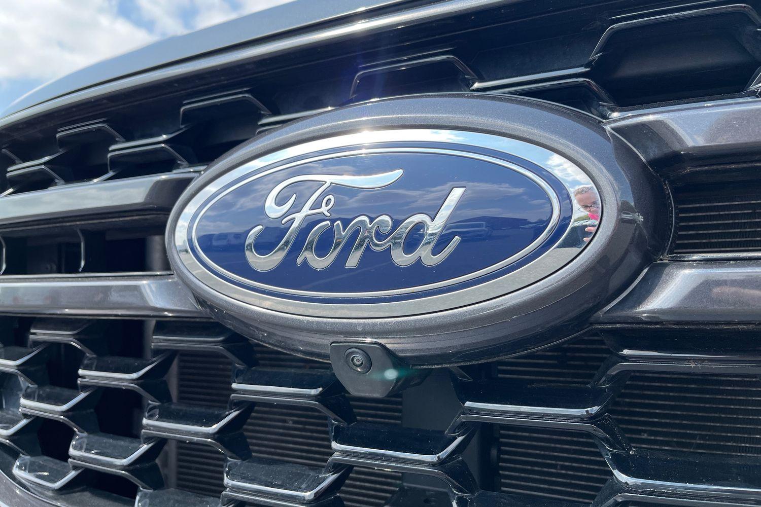 Ford RANGER Photo 18