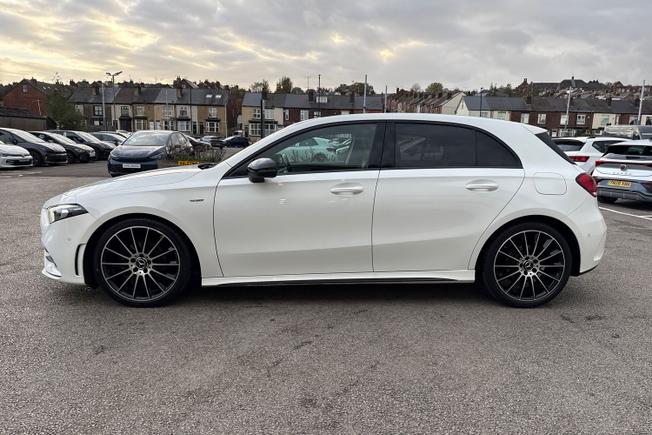 MERCEDES-BENZ A Class Photo 26