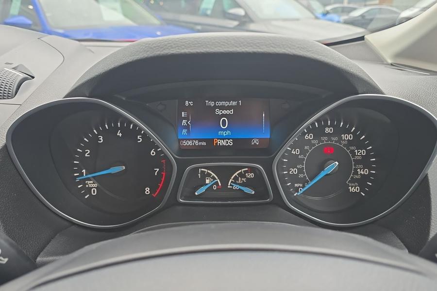 Ford C-MAX Photo autoimg-b19b34cd86170e7963185201c794bb3eacb401ca.jpg