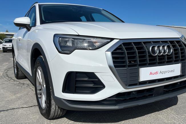 Audi Q3 Photo 19