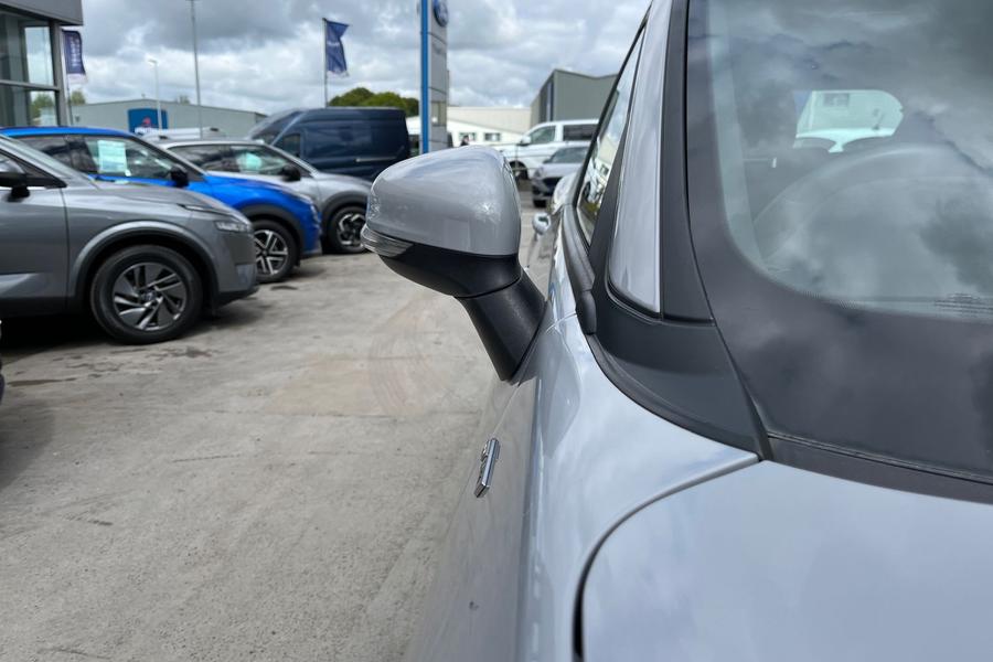 Ford PUMA Photo autoimg-b1a015587386cbaa20d5726a2c026f418354f128.jpg