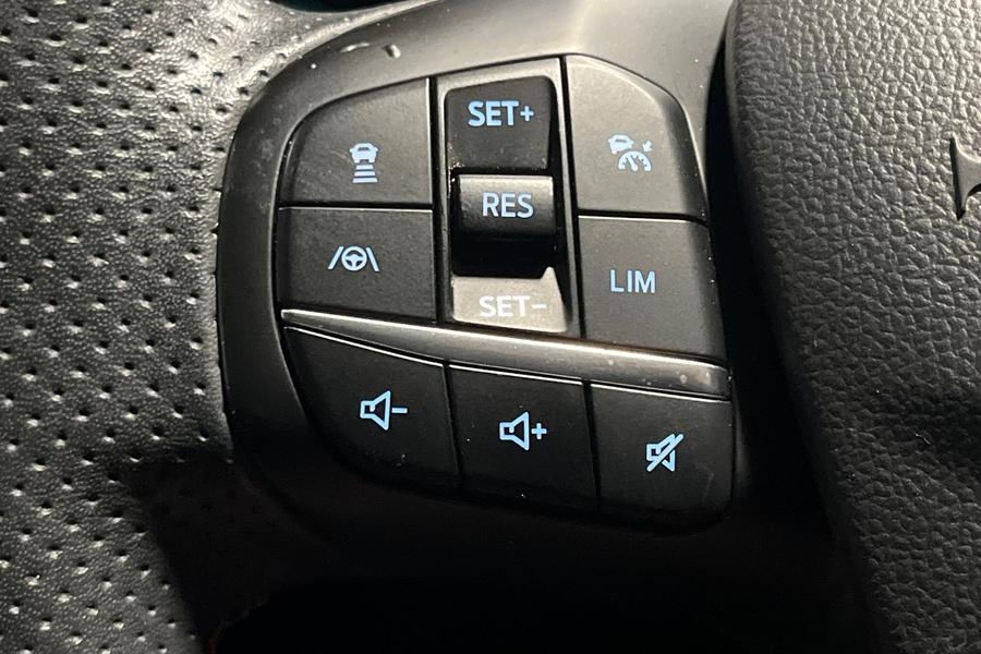 Ford KUGA Photo autoimg-b1a02373a4513f5499ba1d24ce2e7e0a035ee2b8.jpg