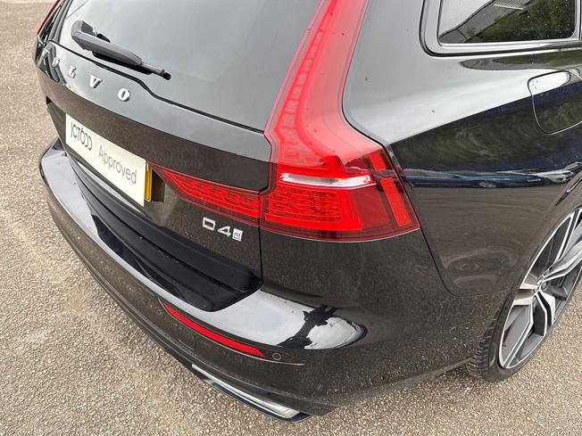 Volvo V60 Photo 25