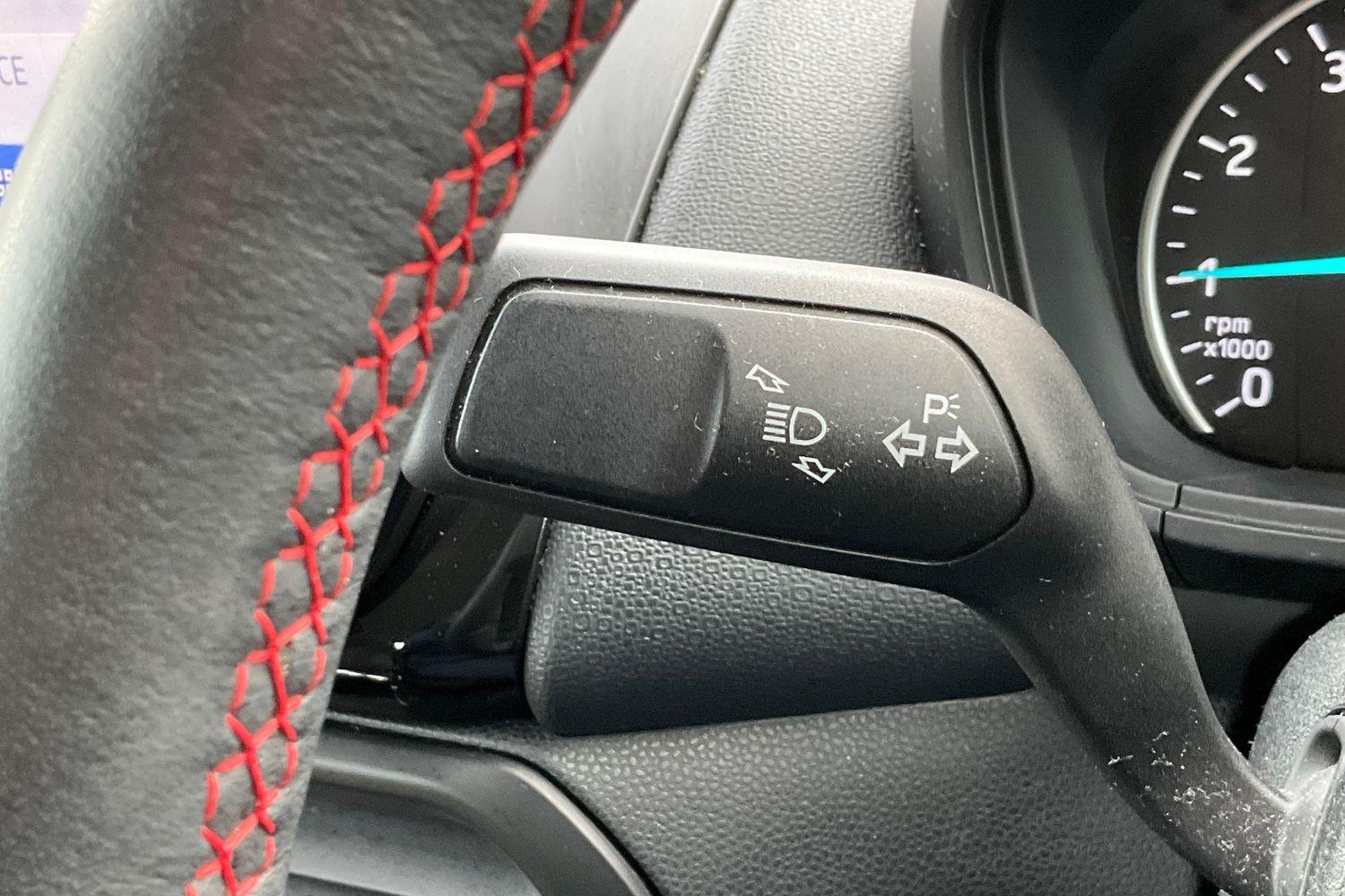 Ford ECOSPORT Photo 13