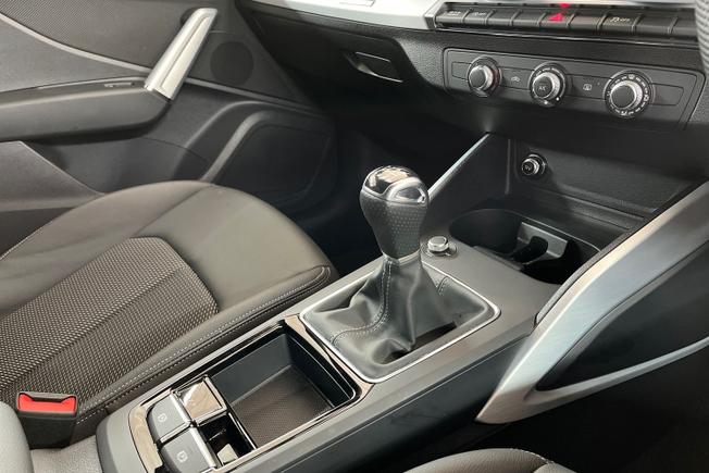 AUDI Q2 Photo 23