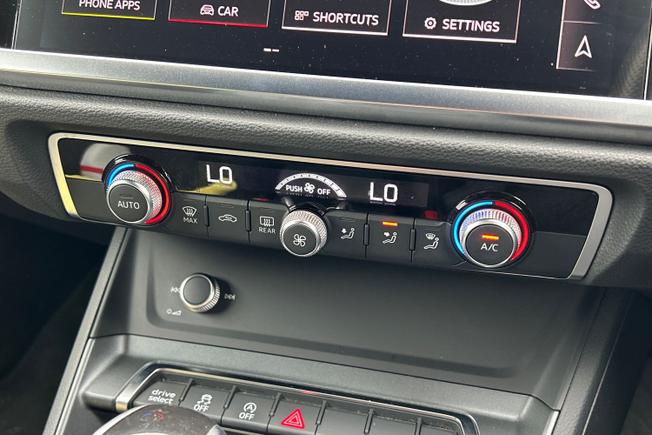 Audi Q3 Photo 49
