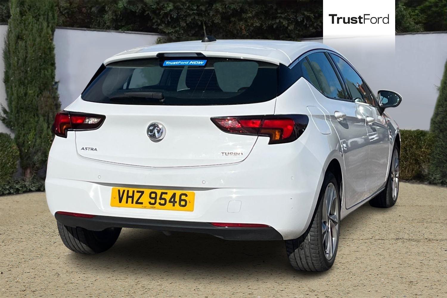 Vauxhall ASTRA Photo 3