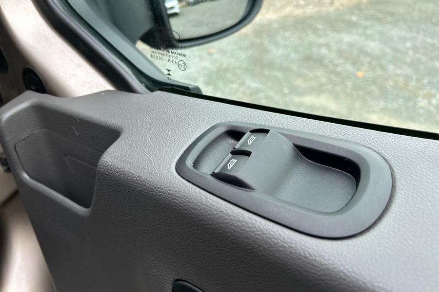 Ford Transit Photo autoimg-b1a83f25e13e813f865e391a6f1df05034367d30.jpg