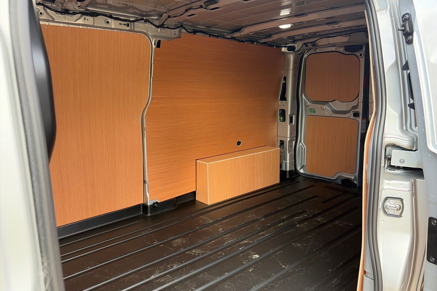 Ford TRANSIT CUSTOM Photo 3