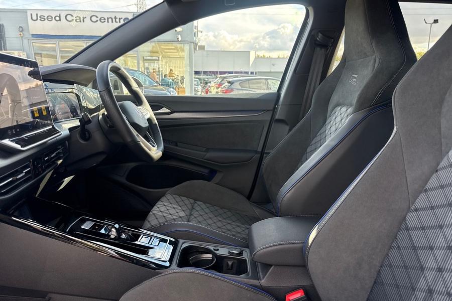 Volkswagen GOLF Photo autoimg-b1afbef94f6bf7aa2c433700f6394dca19fcf4f1.jpg