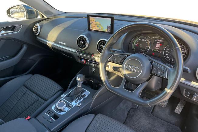 AUDI A3 Photo 6