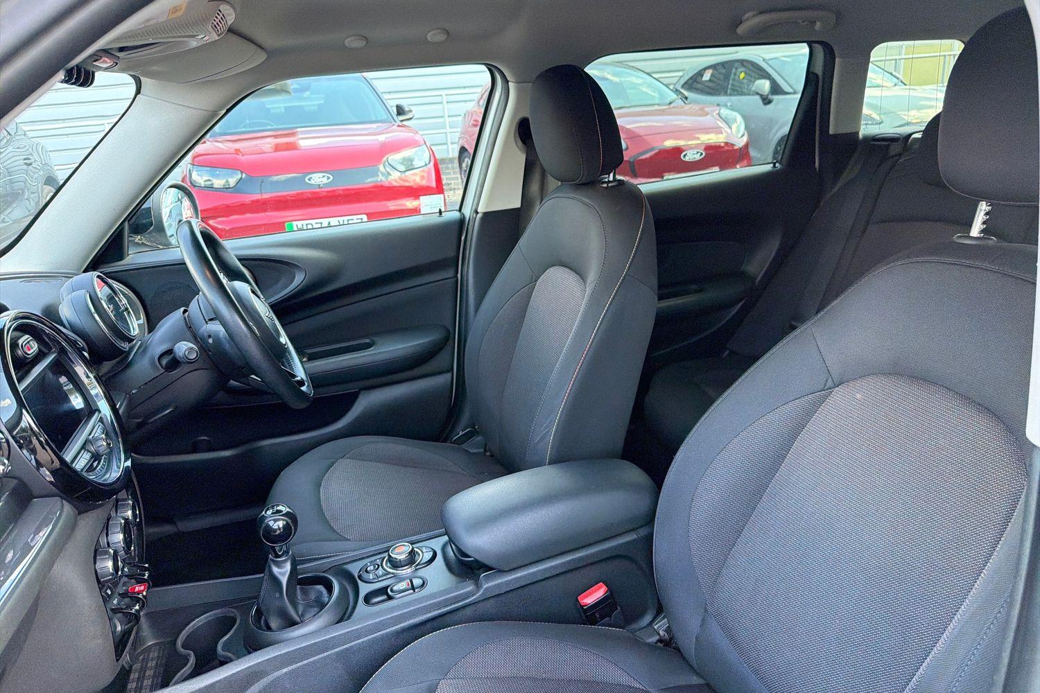 MINI CLUBMAN Photo 18