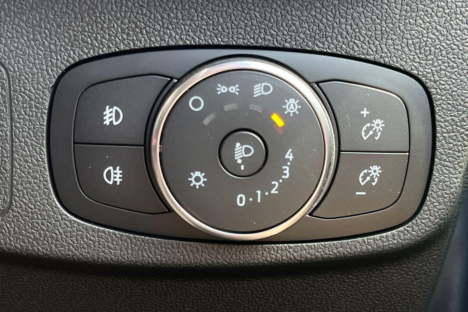 Ford FOCUS Photo 22