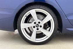 AUDI A4 Photo 5