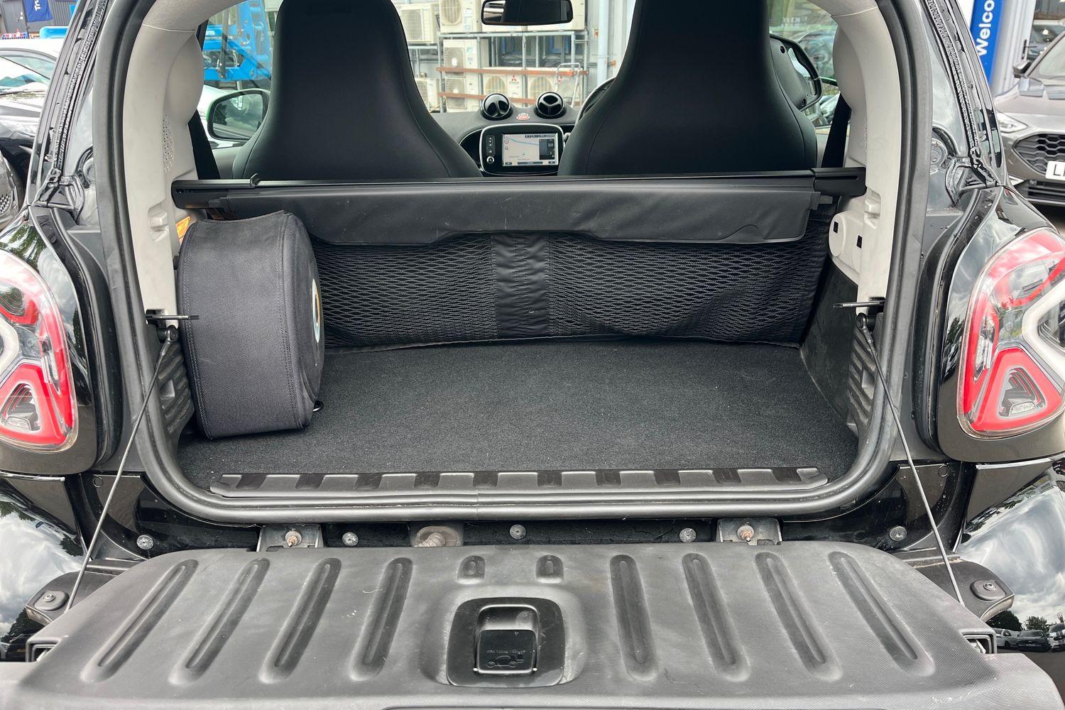 smart FORTWO COUPE Photo 20