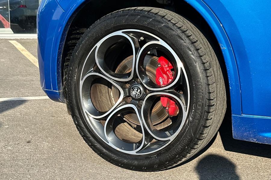 Alfa Romeo STELVIO Photo autoimg-b1b748fd2837c9849f5b893e2f3553e68b7c25d1.jpg