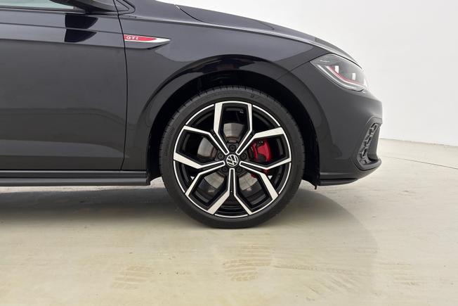 VOLKSWAGEN Polo Photo 5
