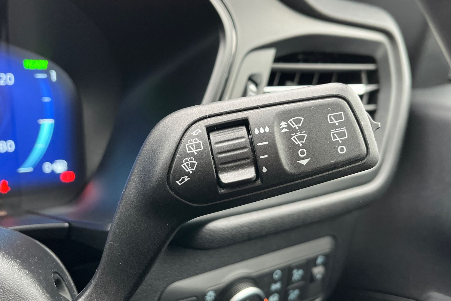 Ford Kuga Photo 14