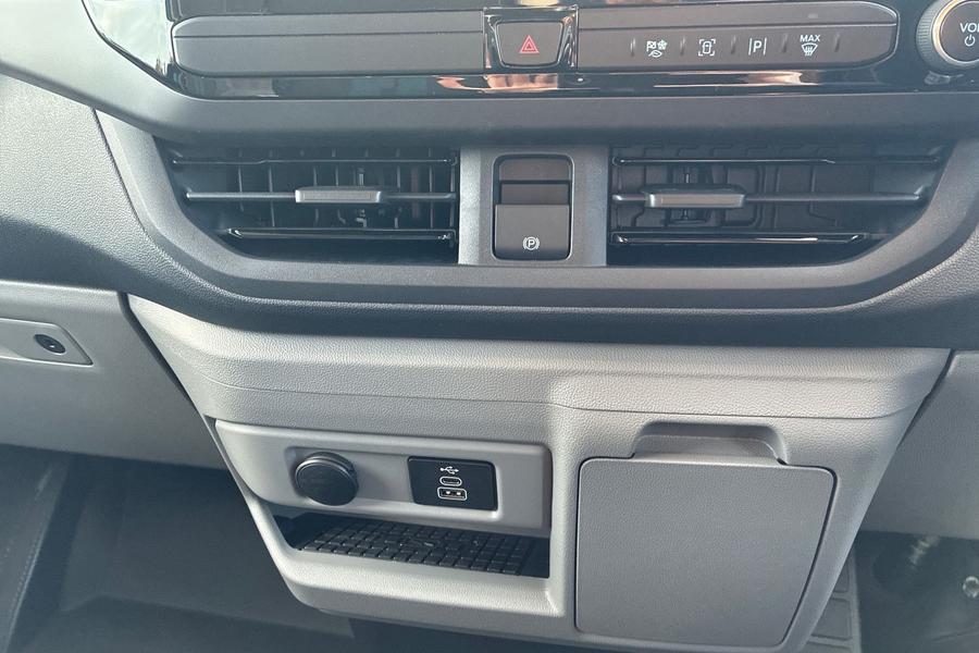 Ford Transit Custom Photo autoimg-b1ba137995974e697573653728894f2875ffc2b6.jpg