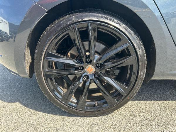SEAT Leon Photo autoimg-b1bca6f44cf59818427da3f41c528ee94e41a3f0.jpg