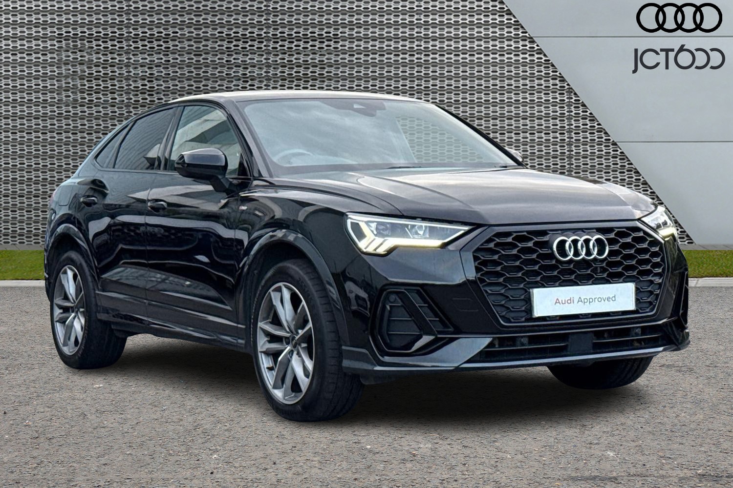 2023 Audi Q3