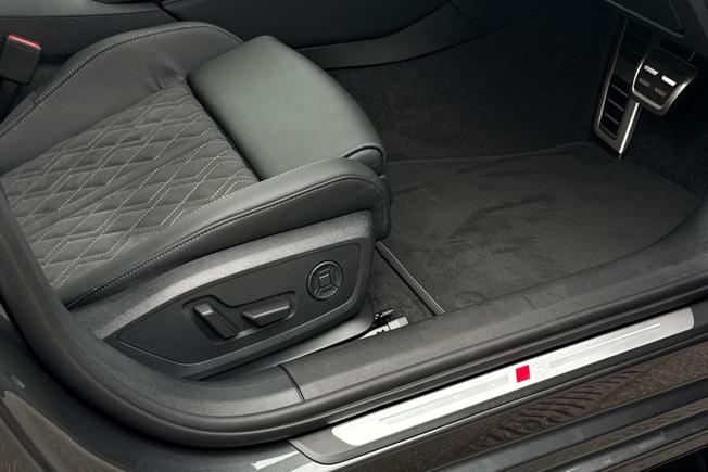 AUDI A5 Avant Photo 33