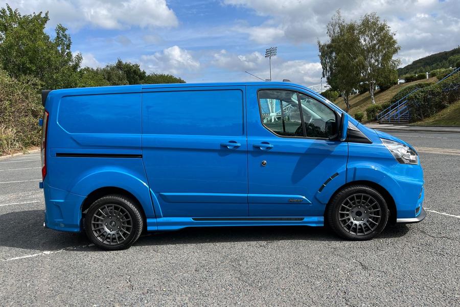 Ford TRANSIT CUSTOM Photo autoimg-b1c0522df17db8a785b7eb6efd8ceafc5f494b9b.jpg