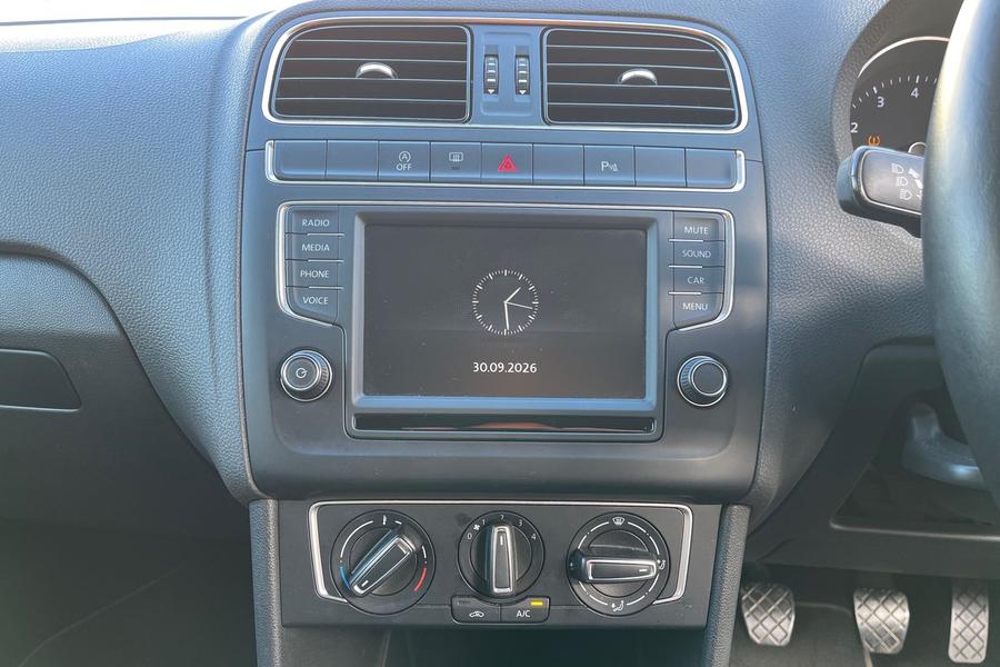 Volkswagen Polo Photo autoimg-b1c05e4132f2e200e55e5d8339118e9f0115275e.jpg
