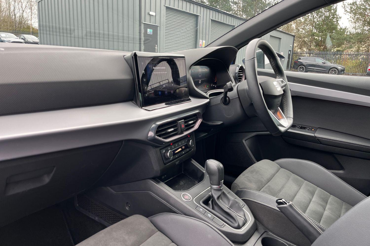 SEAT IBIZA Photo 17