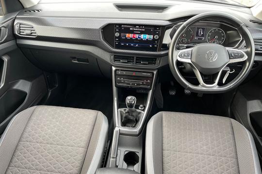 Volkswagen T-cross Photo autoimg-b1c205415610a7e3d600b84db9f5e32289ccc2e9.jpg